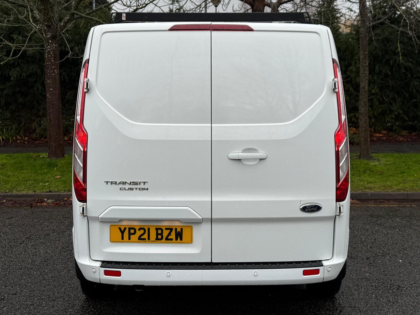 Ford Transit Custom 2.0 300 EcoBlue Limited Panel Van 5dr Diesel Auto L1 H1 Euro 6 (s/s) (130 ps)