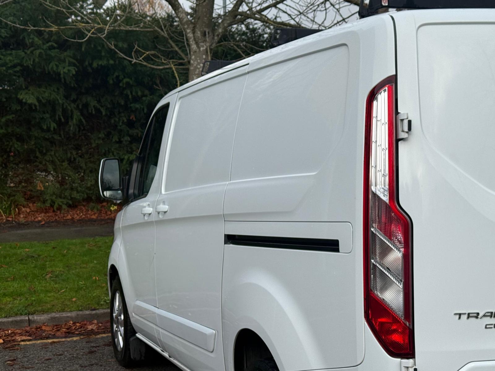 Ford Transit Custom 2.0 300 EcoBlue Limited Panel Van 5dr Diesel Auto L1 H1 Euro 6 (s/s) (130 ps)