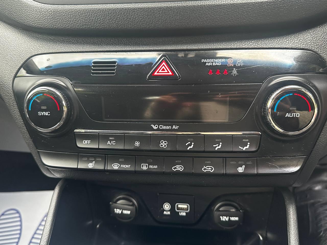 Hyundai TUCSON 1.7 CRDi Blue Drive SE Nav SUV 5dr Diesel Manual Euro 6 (s/s) (116 ps)