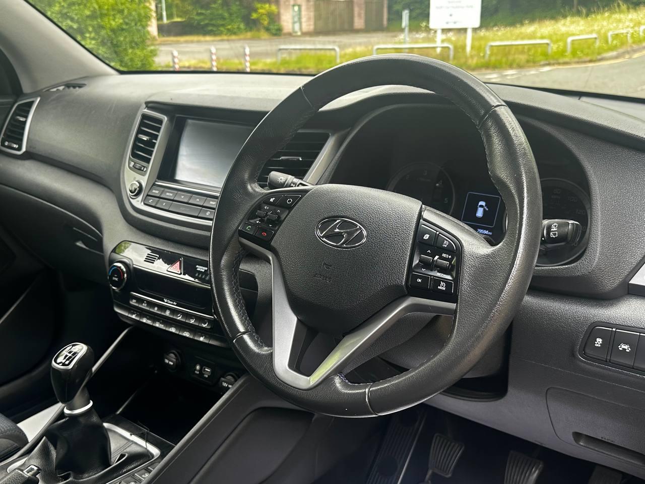 Hyundai TUCSON 1.7 CRDi Blue Drive SE Nav SUV 5dr Diesel Manual Euro 6 (s/s) (116 ps)