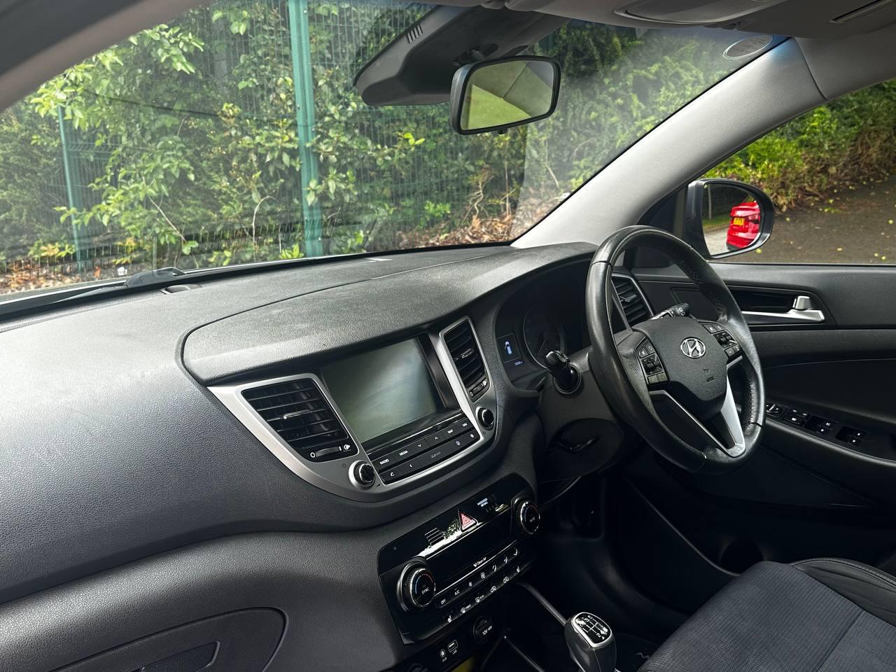 Hyundai TUCSON 1.7 CRDi Blue Drive SE Nav SUV 5dr Diesel Manual Euro 6 (s/s) (116 ps)