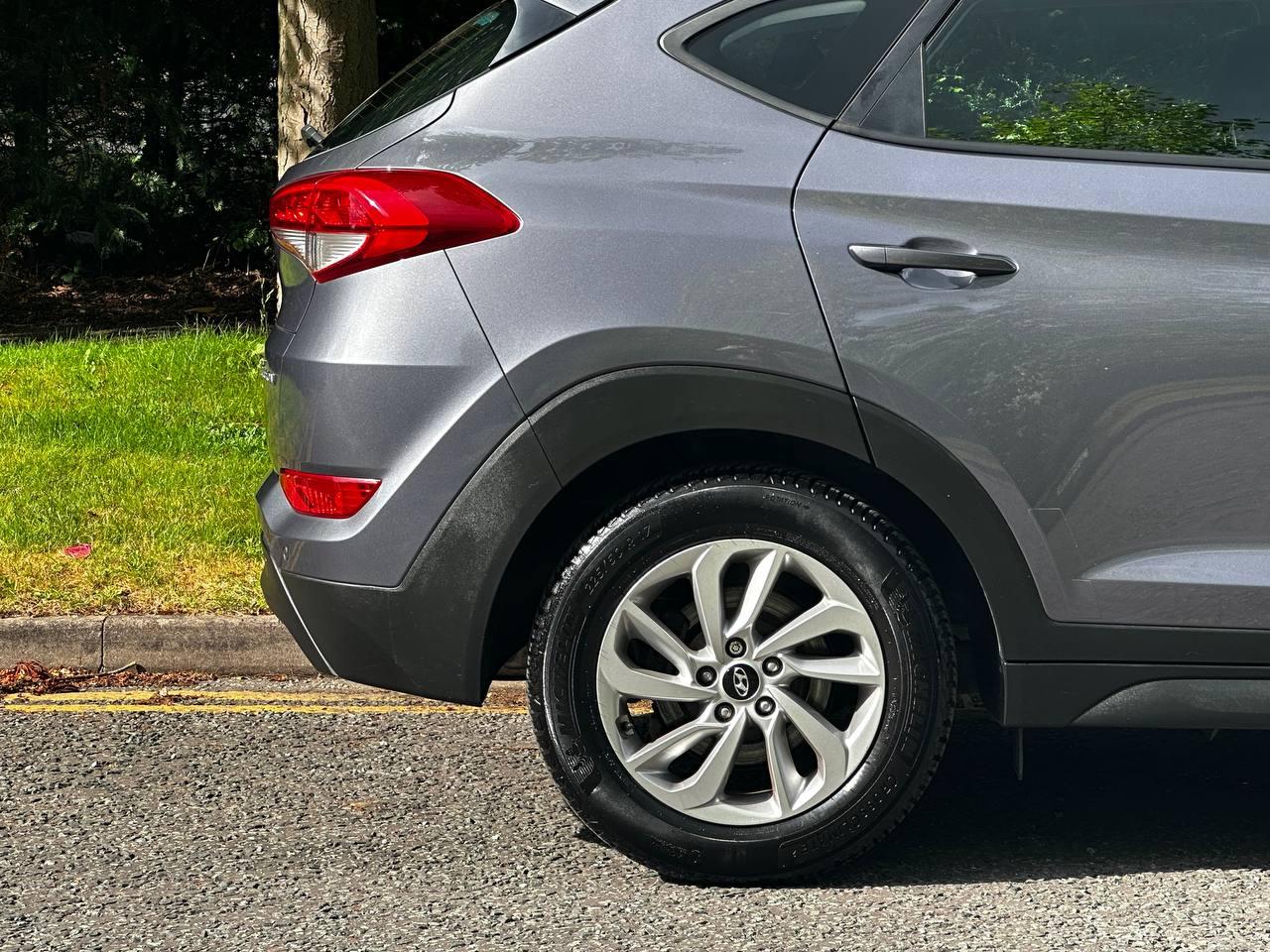 Hyundai TUCSON 1.7 CRDi Blue Drive SE Nav SUV 5dr Diesel Manual Euro 6 (s/s) (116 ps)