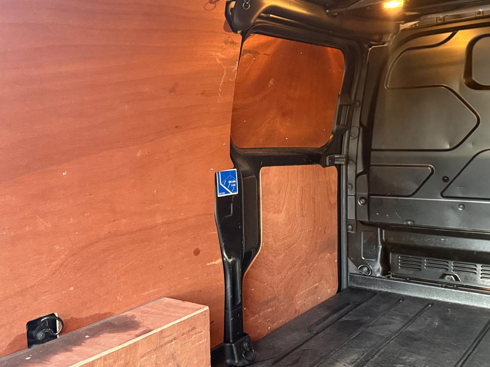 Ford Transit Custom 2.0 300 EcoBlue Limited Panel Van 5dr Diesel Auto L2 H1 Euro 6 (s/s) (170 ps)