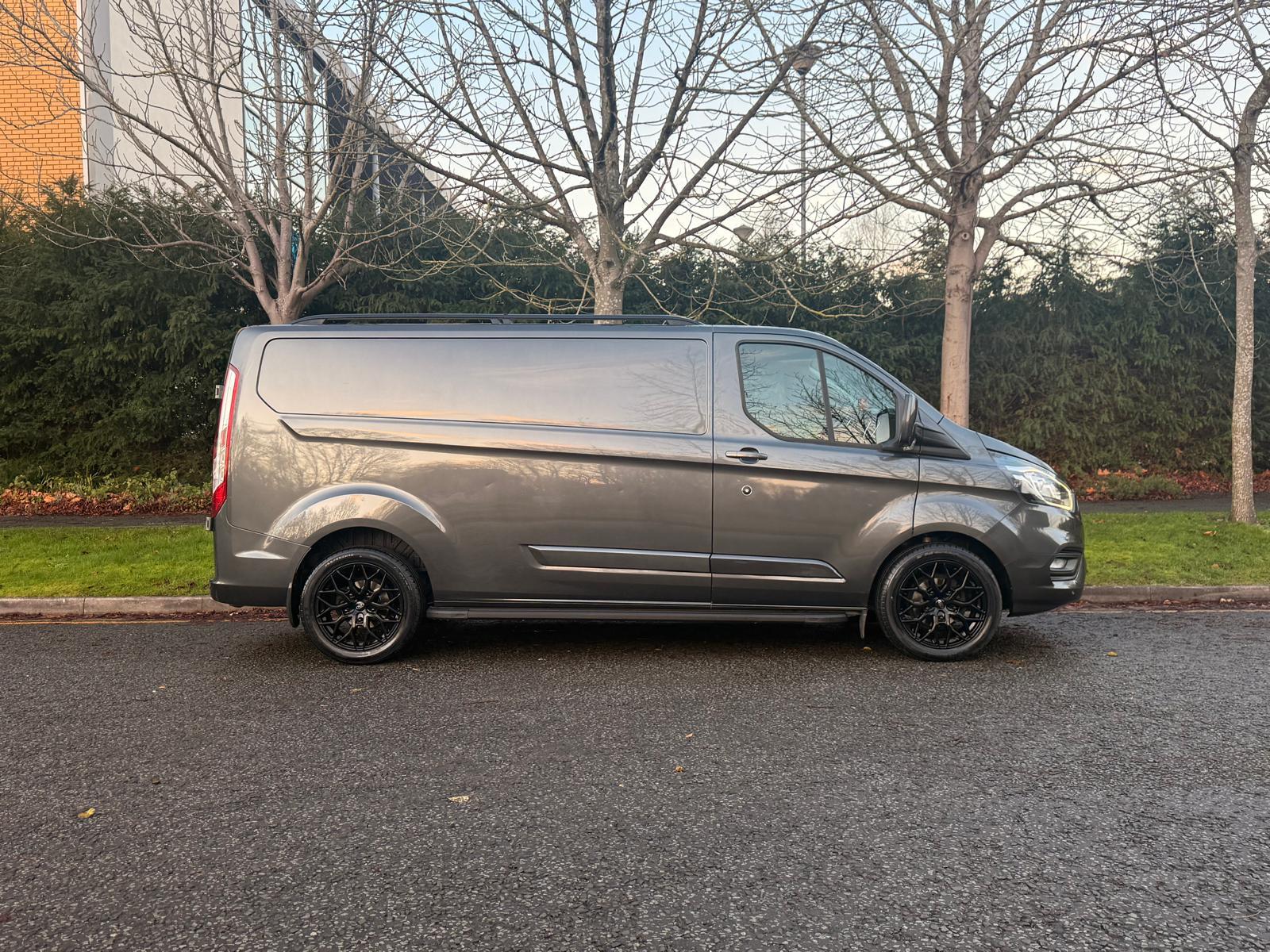 Ford Transit Custom 2.0 300 EcoBlue Limited Panel Van 5dr Diesel Auto L2 H1 Euro 6 (s/s) (170 ps)