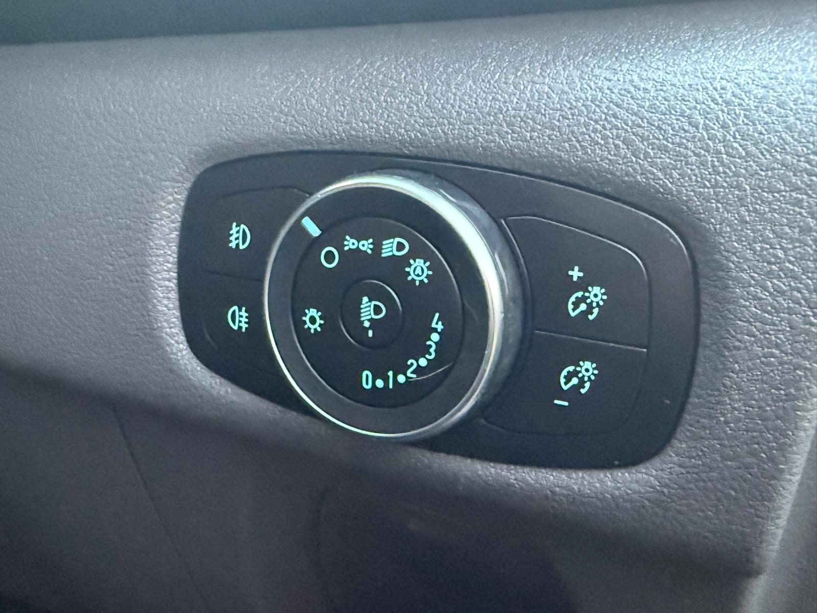 Ford Transit Custom 2.0 300 EcoBlue Limited Panel Van 5dr Diesel Auto L2 H1 Euro 6 (s/s) (170 ps)