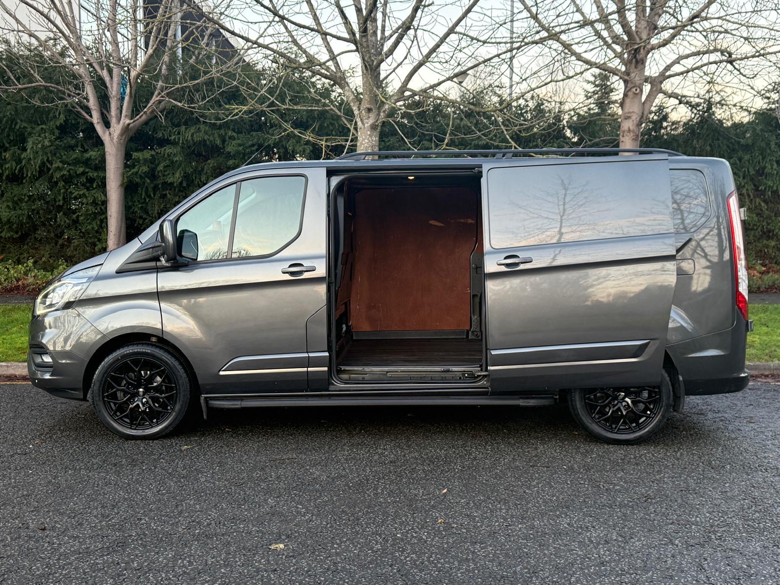 Ford Transit Custom 2.0 300 EcoBlue Limited Panel Van 5dr Diesel Auto L2 H1 Euro 6 (s/s) (170 ps)