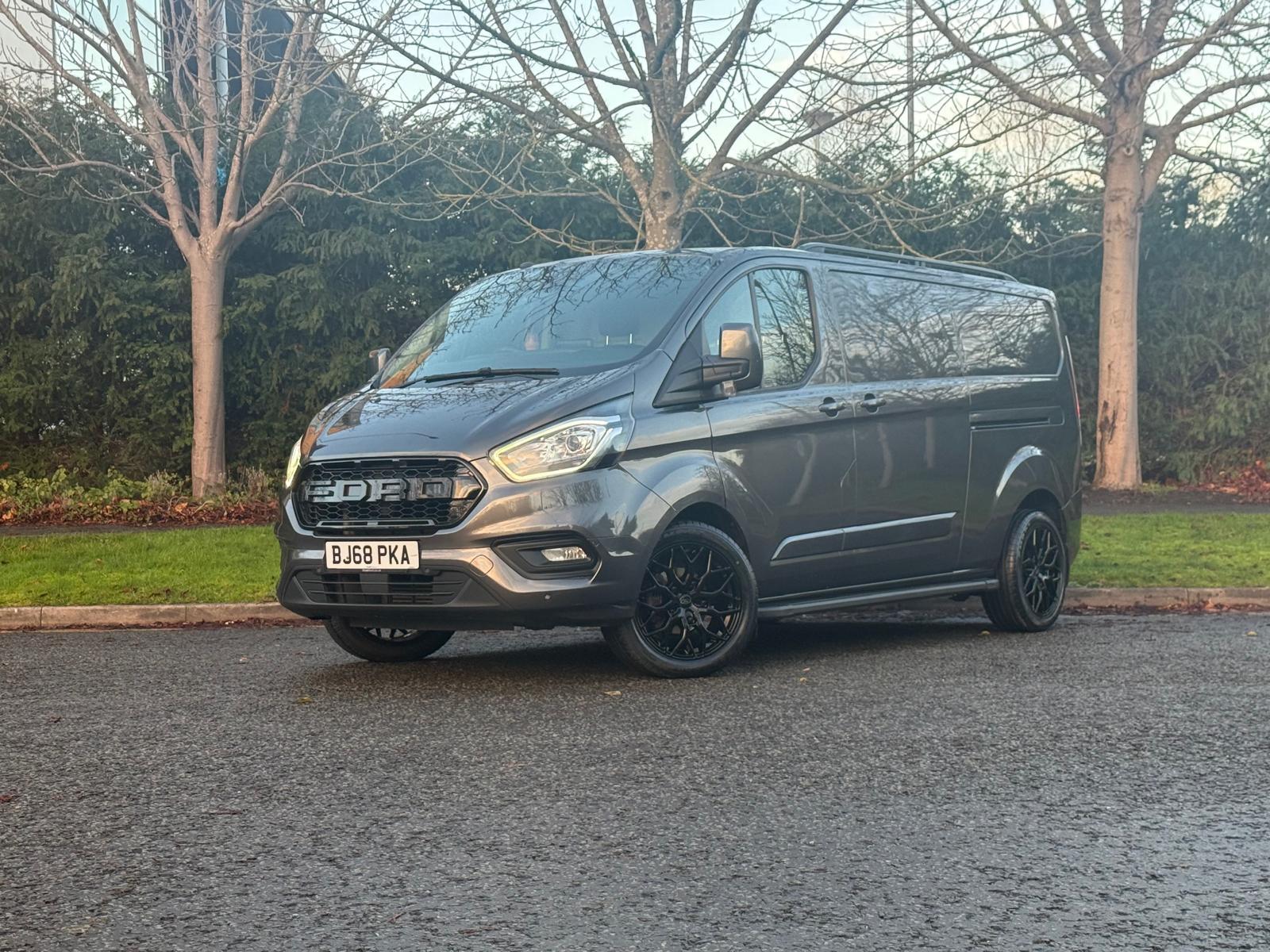 Ford Transit Custom 2.0 300 EcoBlue Limited Panel Van 5dr Diesel Auto L2 H1 Euro 6 (s/s) (170 ps)
