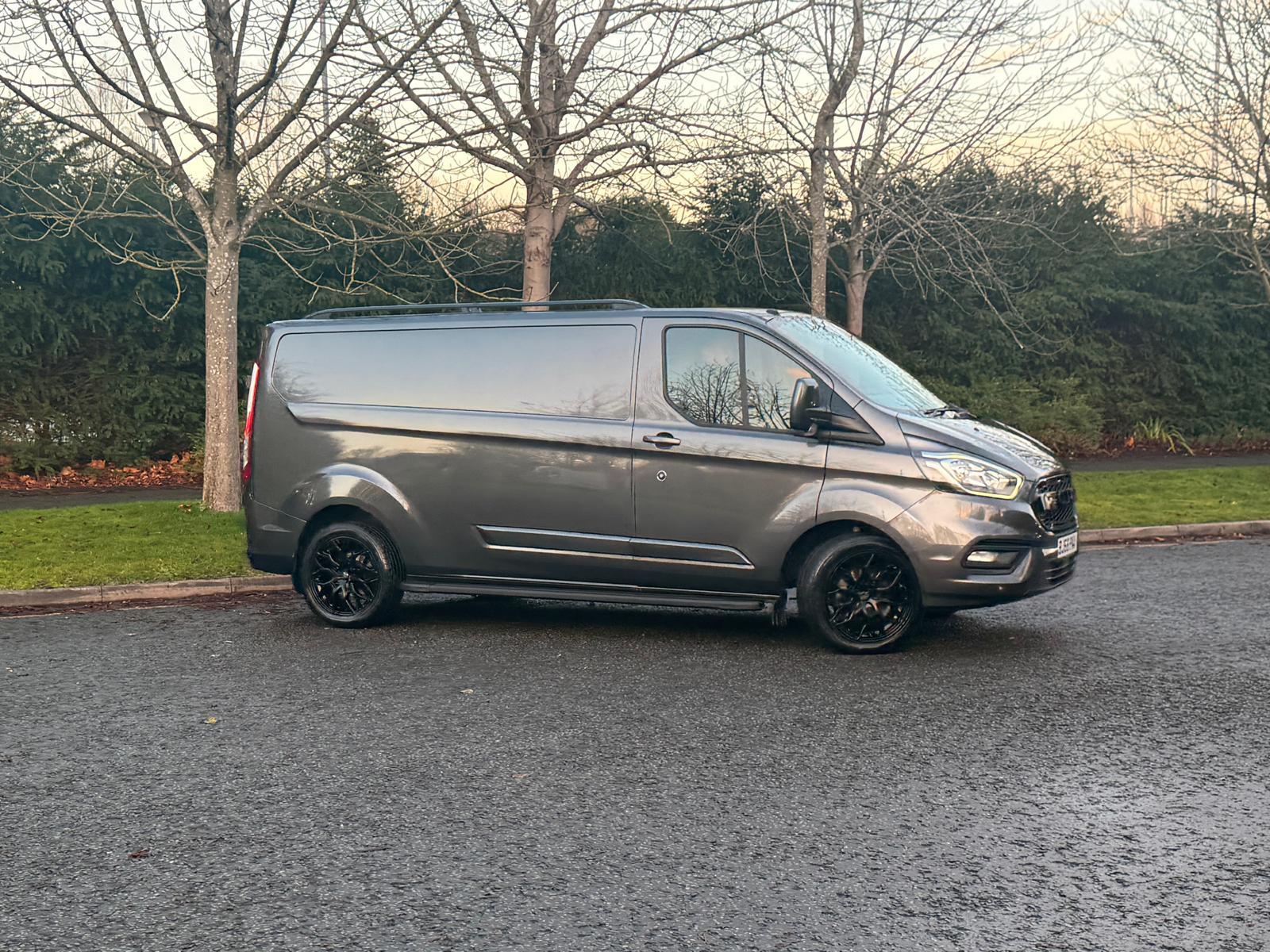 Ford Transit Custom 2.0 300 EcoBlue Limited Panel Van 5dr Diesel Auto L2 H1 Euro 6 (s/s) (170 ps)