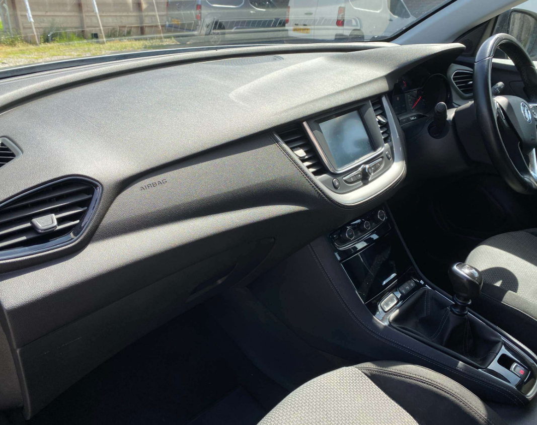 Vauxhall Grandland X 1.2 Turbo SE SUV 5dr Petrol Manual Euro 6 (s/s) (130 ps)