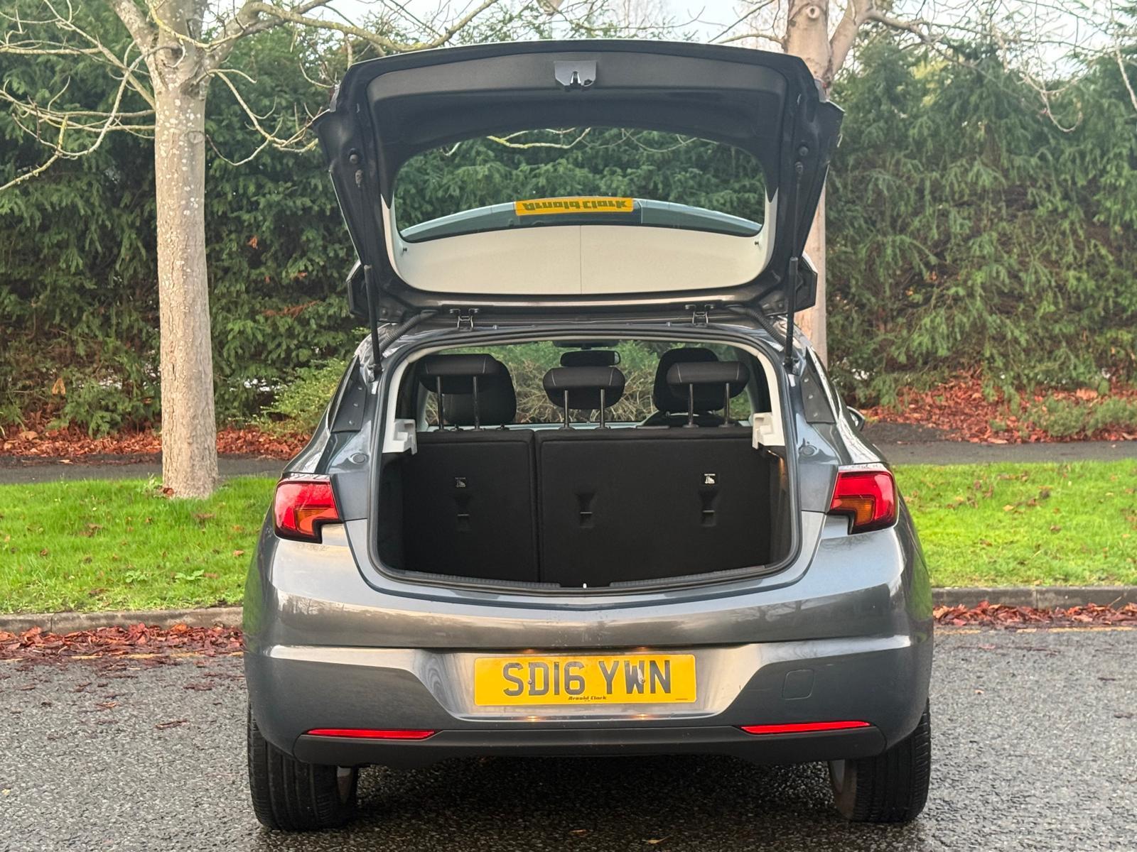 Vauxhall Astra 1.4i Energy Hatchback 5dr Petrol Manual Euro 6 (100 ps)