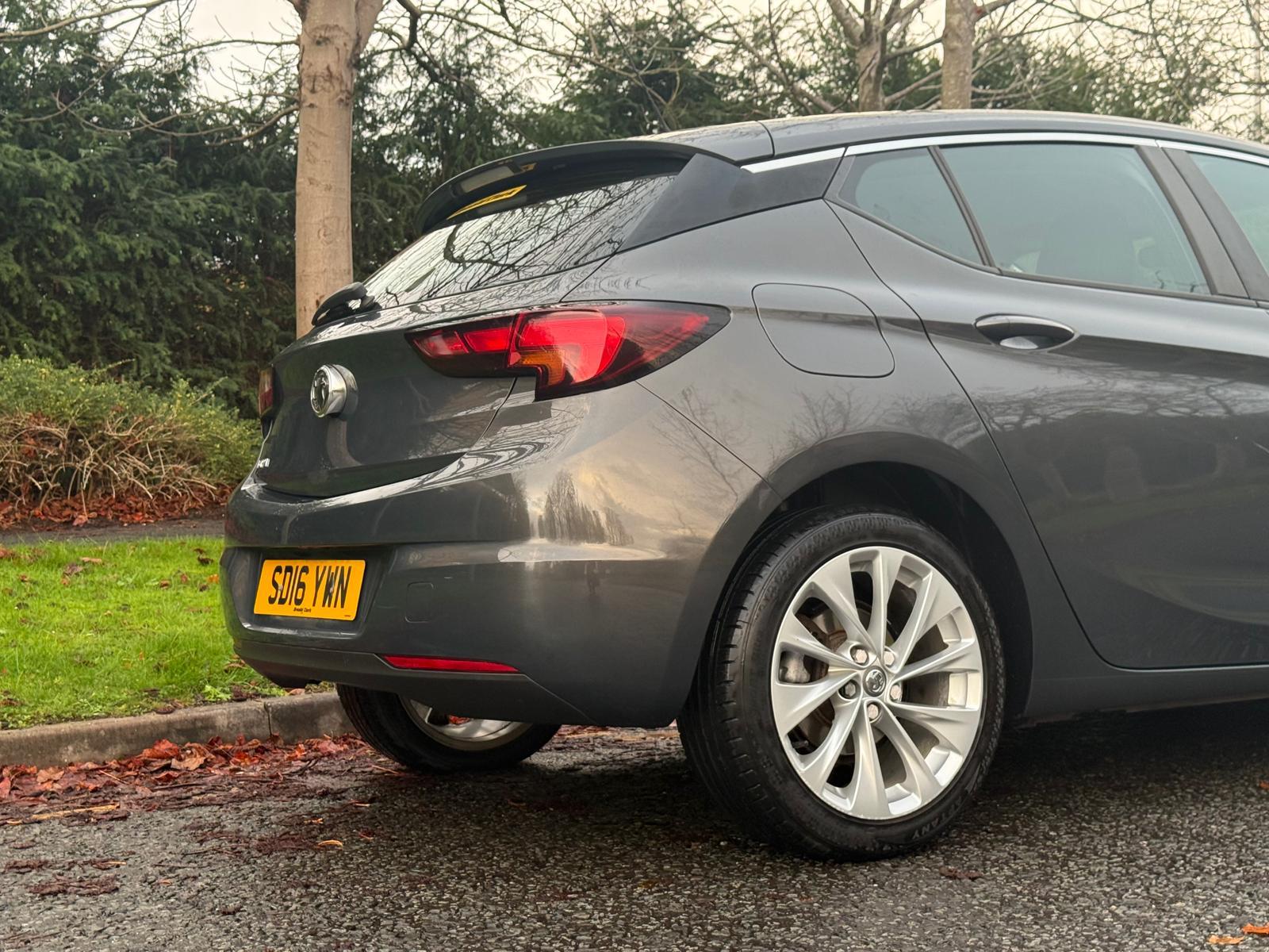 Vauxhall Astra 1.4i Energy Hatchback 5dr Petrol Manual Euro 6 (100 ps)