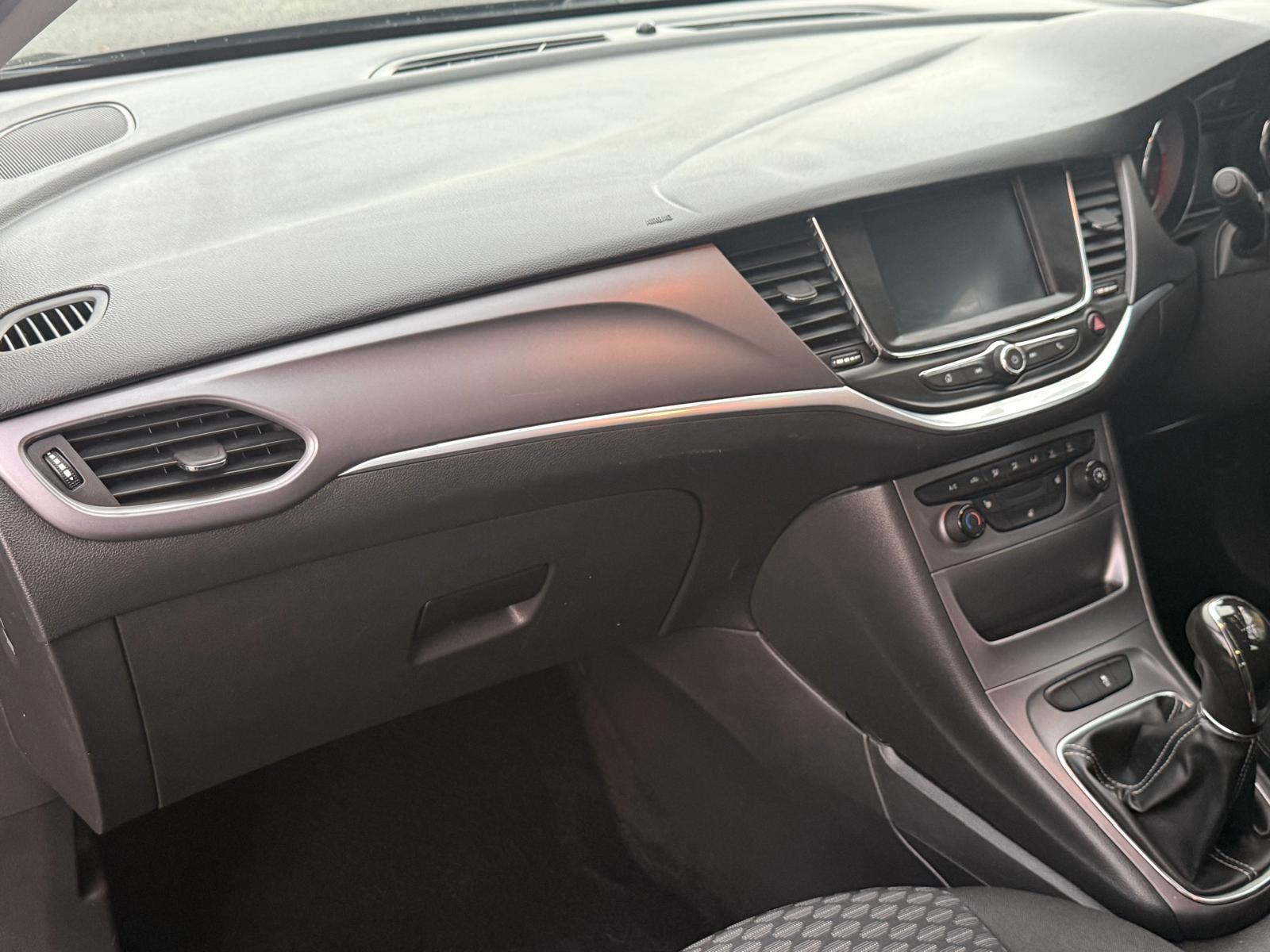 Vauxhall Astra 1.4i Energy Hatchback 5dr Petrol Manual Euro 6 (100 ps)