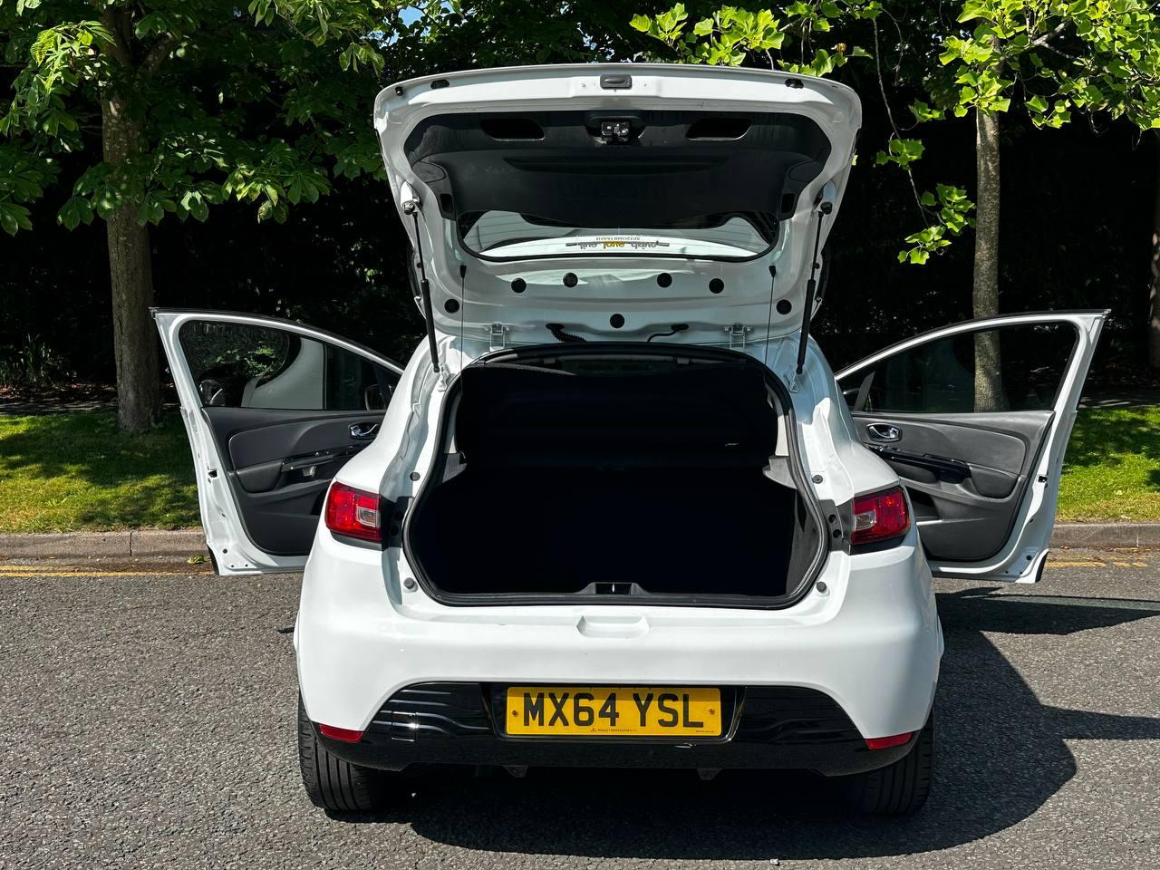 Renault Clio 1.2 16V Dynamique MediaNav Hatchback 5dr Petrol Manual Euro 5 (75 ps)