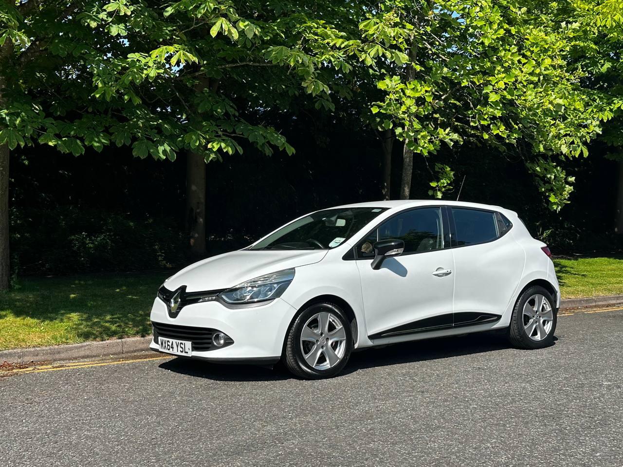 Renault Clio 1.2 16V Dynamique MediaNav Hatchback 5dr Petrol Manual Euro 5 (75 ps)