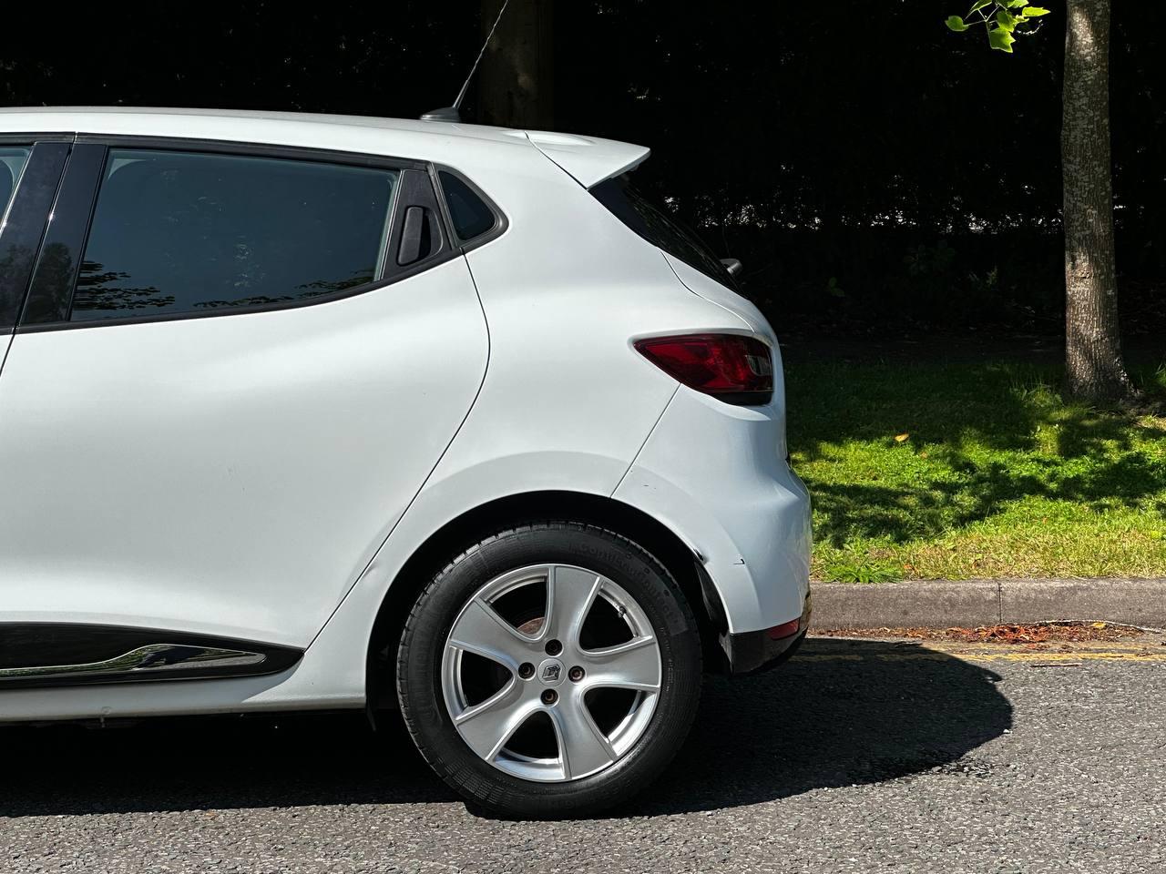 Renault Clio 1.2 16V Dynamique MediaNav Hatchback 5dr Petrol Manual Euro 5 (75 ps)