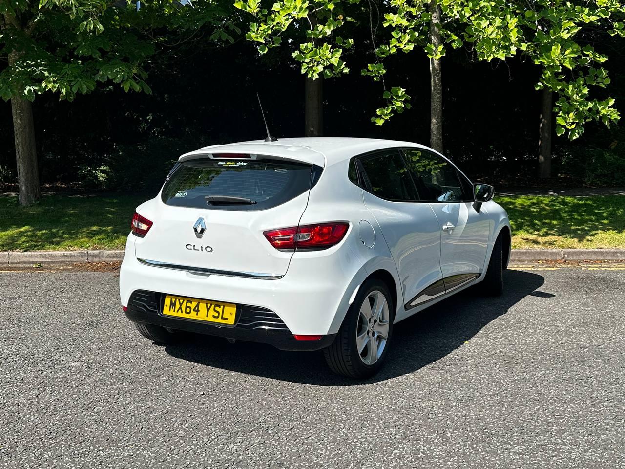 Renault Clio 1.2 16V Dynamique MediaNav Hatchback 5dr Petrol Manual Euro 5 (75 ps)