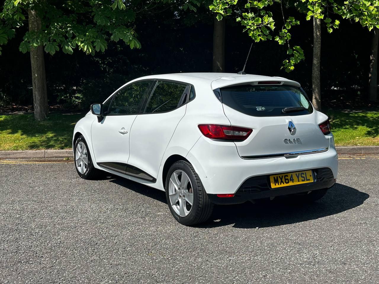 Renault Clio 1.2 16V Dynamique MediaNav Hatchback 5dr Petrol Manual Euro 5 (75 ps)