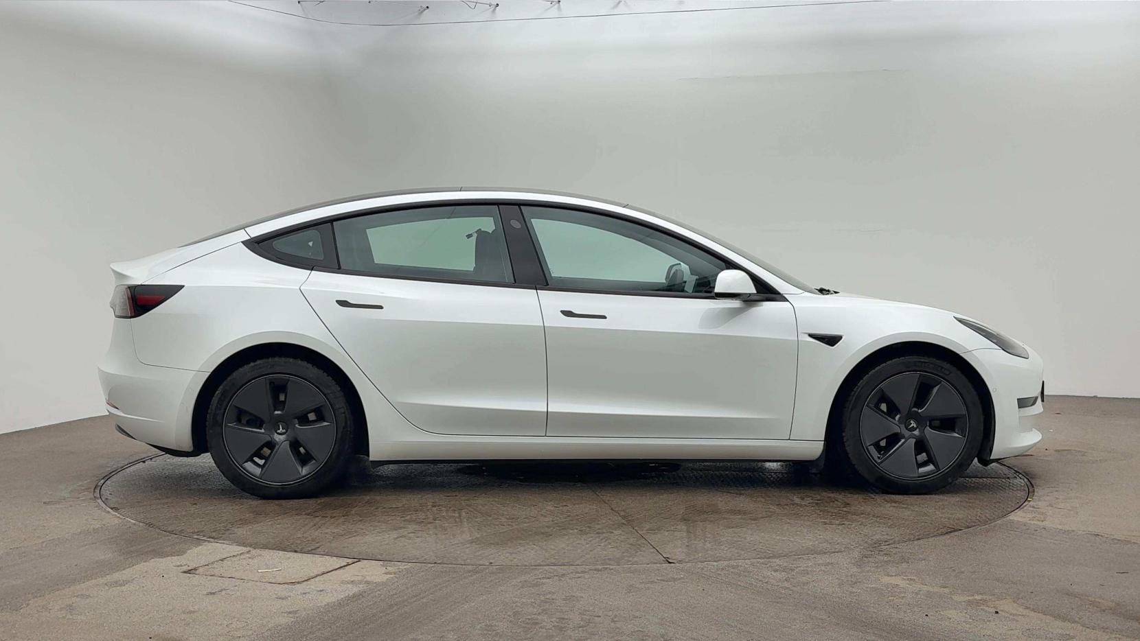Tesla Model 3 Standard Range Plus Saloon 4dr Electric Auto RWD (241 bhp)