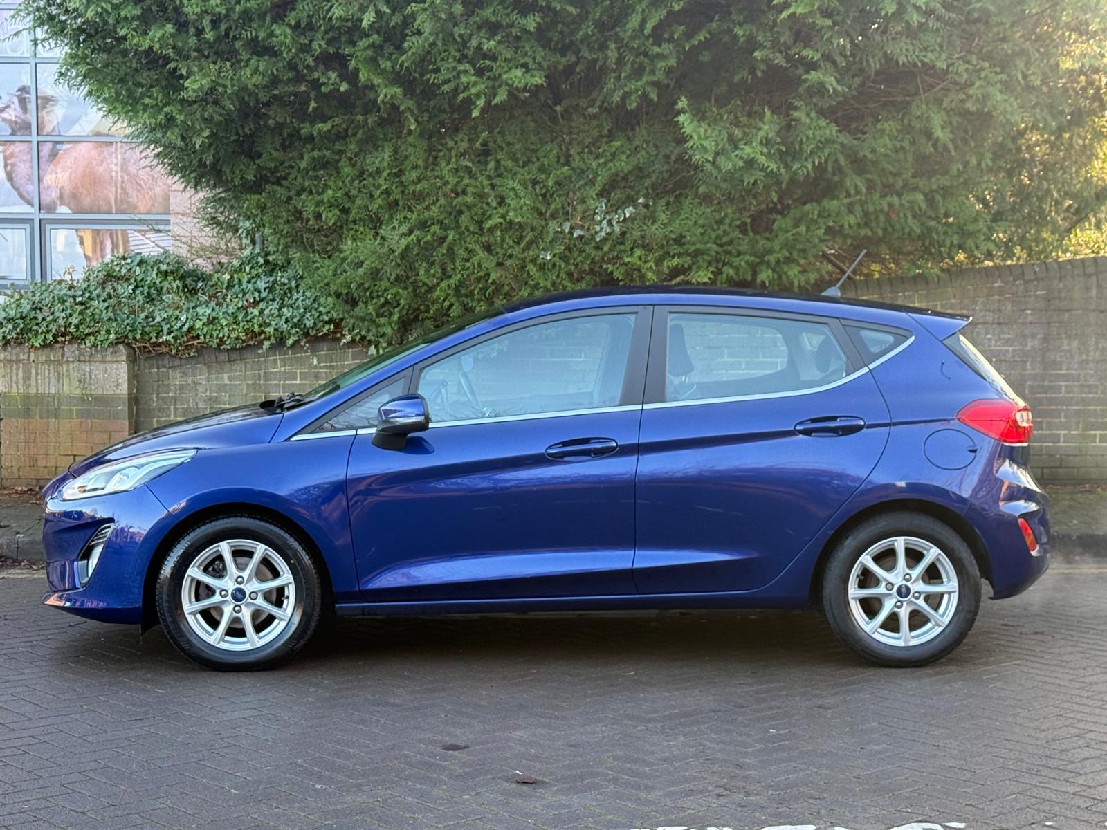 Ford Fiesta 1.0T EcoBoost Zetec Hatchback 5dr Petrol Manual Euro 6 (s/s) (100 ps)