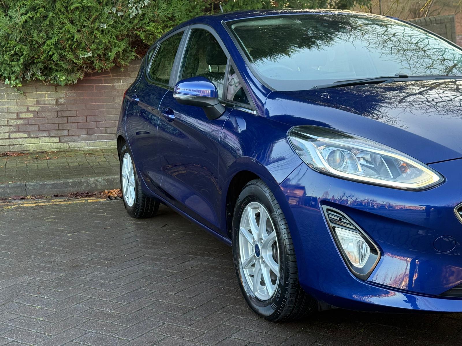 Ford Fiesta 1.0T EcoBoost Zetec Hatchback 5dr Petrol Manual Euro 6 (s/s) (100 ps)