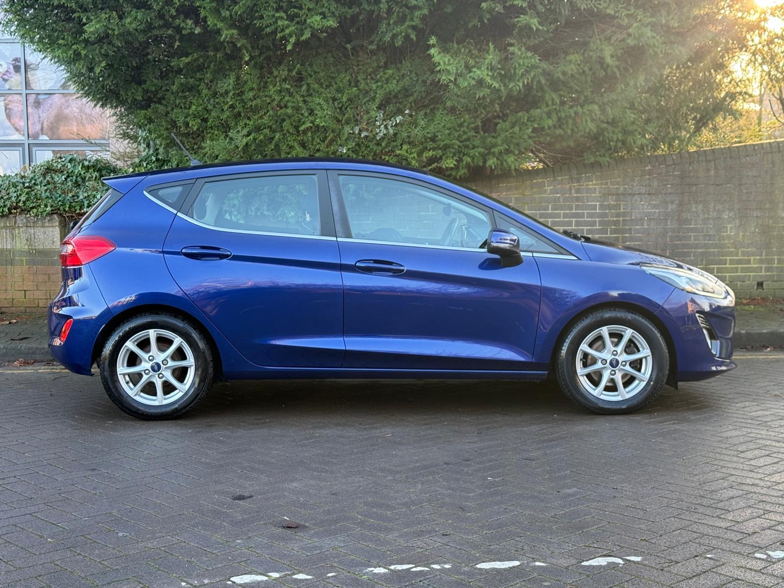 Ford Fiesta 1.0T EcoBoost Zetec Hatchback 5dr Petrol Manual Euro 6 (s/s) (100 ps)