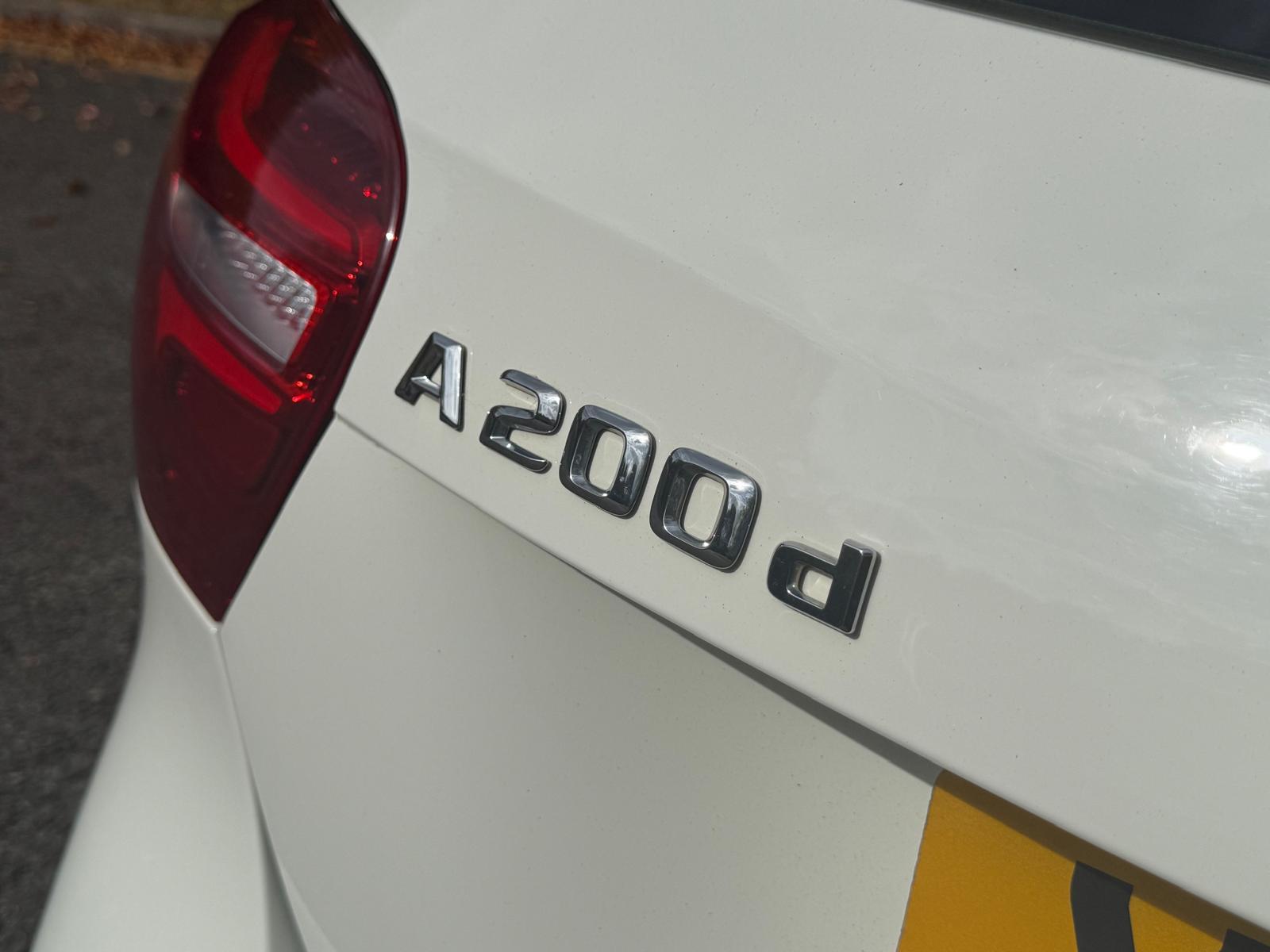 Mercedes-Benz A Class 2.1 A200d Sport (Premium) Hatchback 5dr Diesel 7G-DCT Euro 6 (s/s) (136 ps)