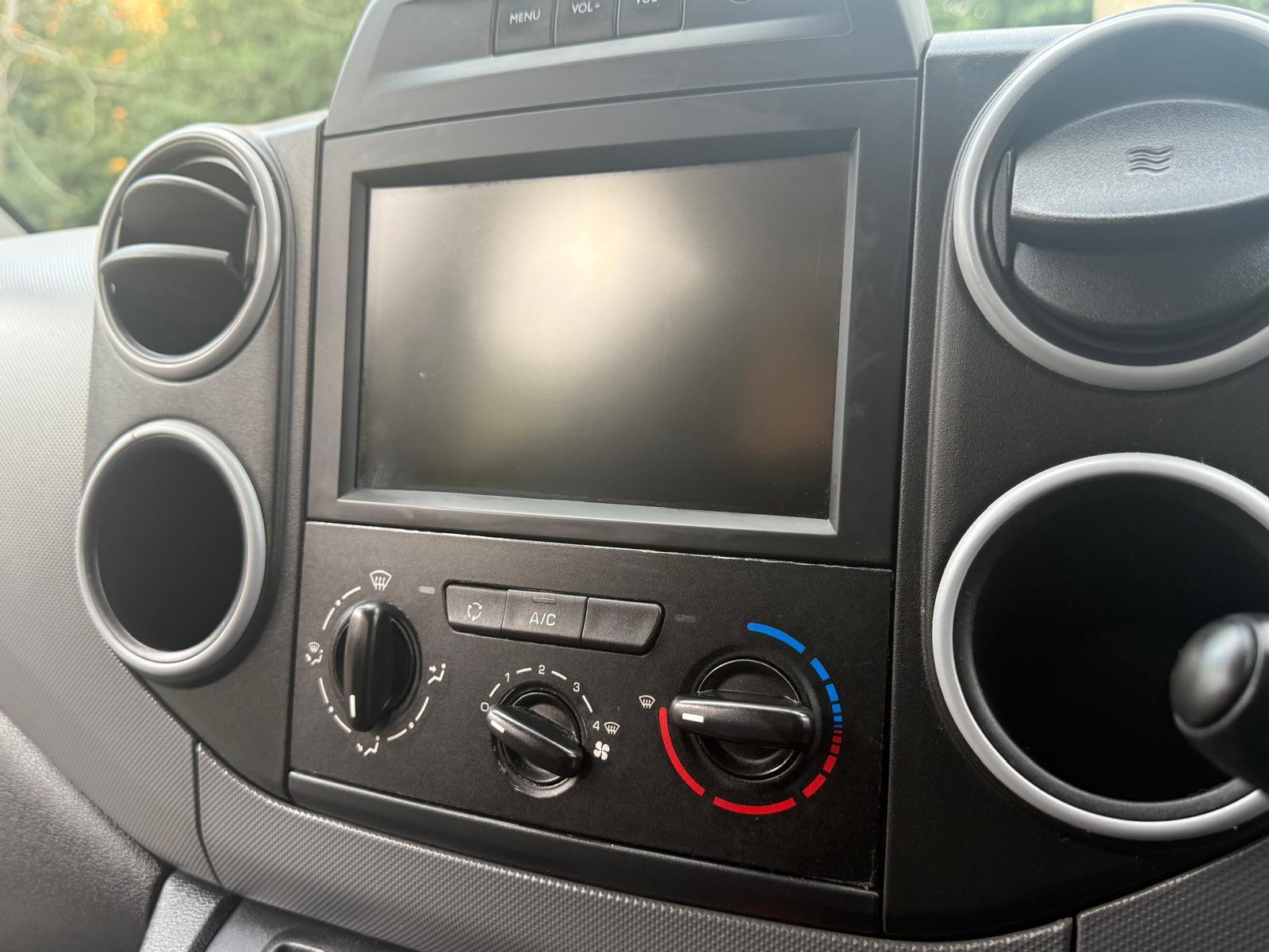 Peugeot Partner 1.6 BlueHDi 651 Professional Panel Van 5dr Diesel Manual L1 (112 g/km, 73.97 bhp)