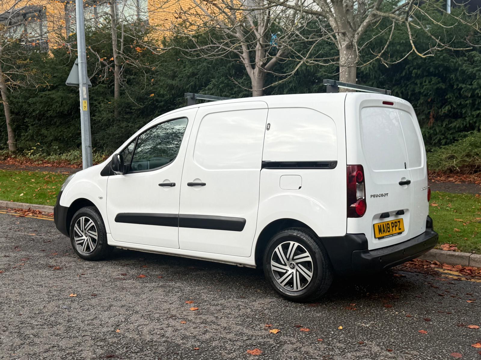 Peugeot Partner 1.6 BlueHDi 651 Professional Panel Van 5dr Diesel Manual L1 (112 g/km, 73.97 bhp)