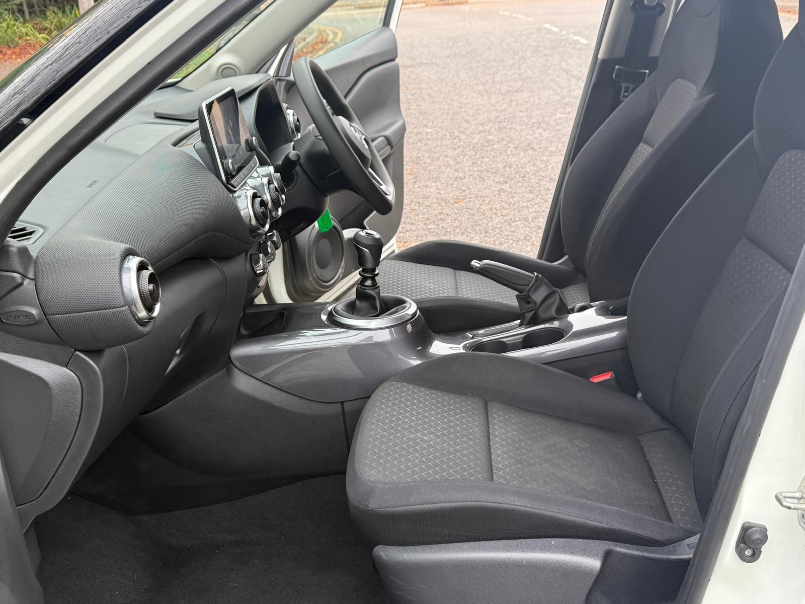 Nissan Juke 1.0 DIG-T Acenta SUV 5dr Petrol Manual Euro 6 (s/s) (114 ps)