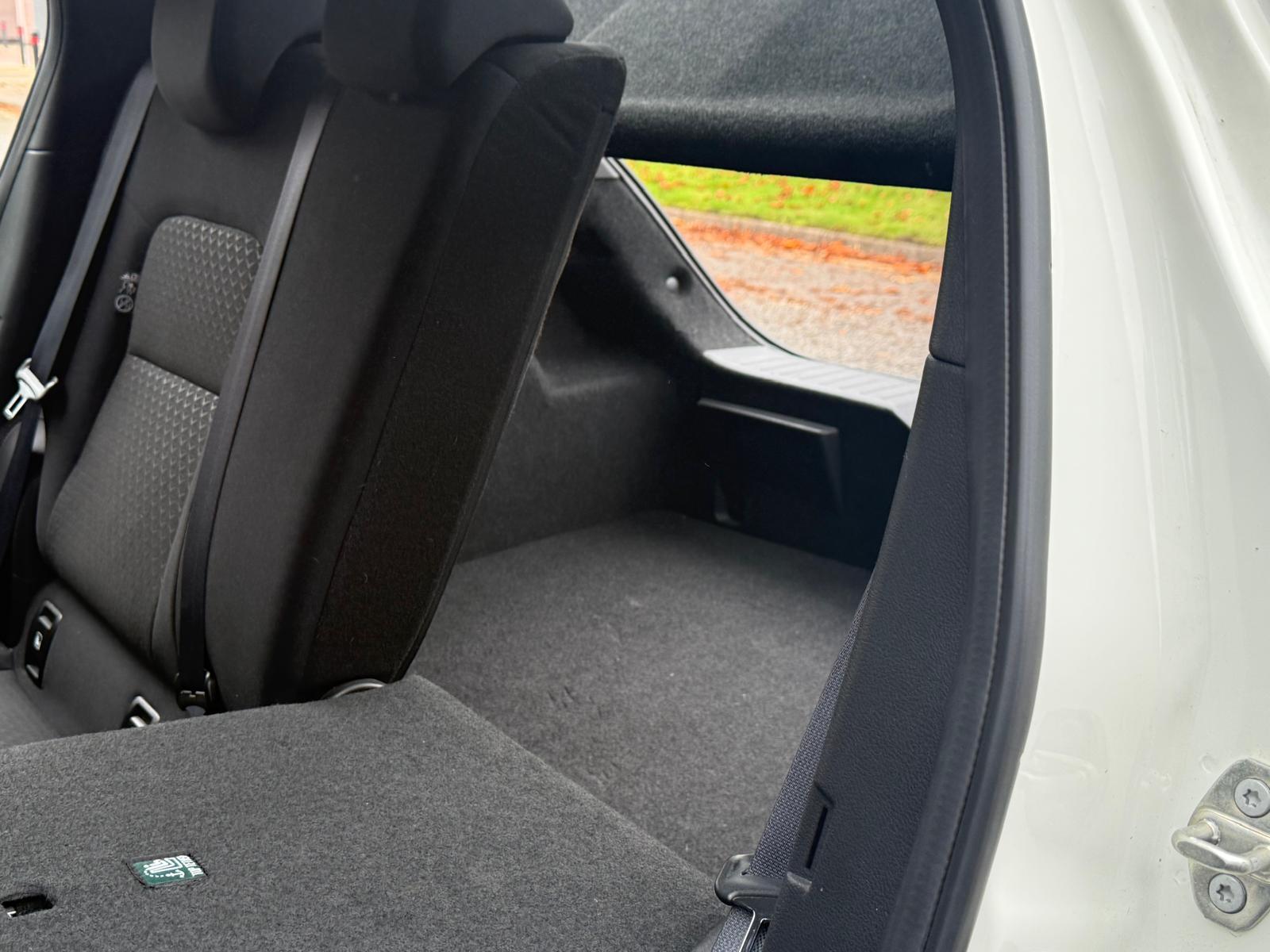 Nissan Juke 1.0 DIG-T Acenta SUV 5dr Petrol Manual Euro 6 (s/s) (114 ps)