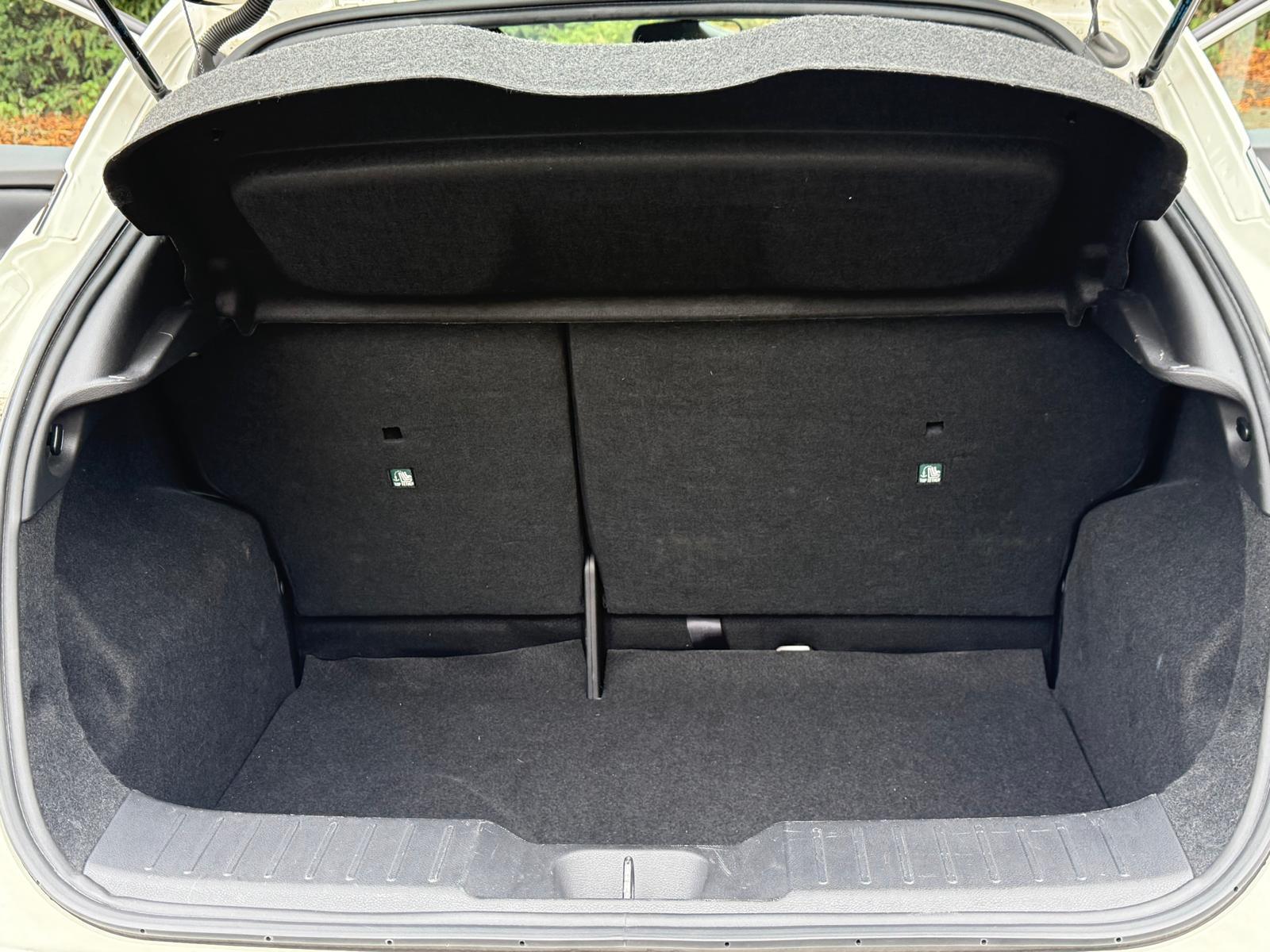 Nissan Juke 1.0 DIG-T Acenta SUV 5dr Petrol Manual Euro 6 (s/s) (114 ps)