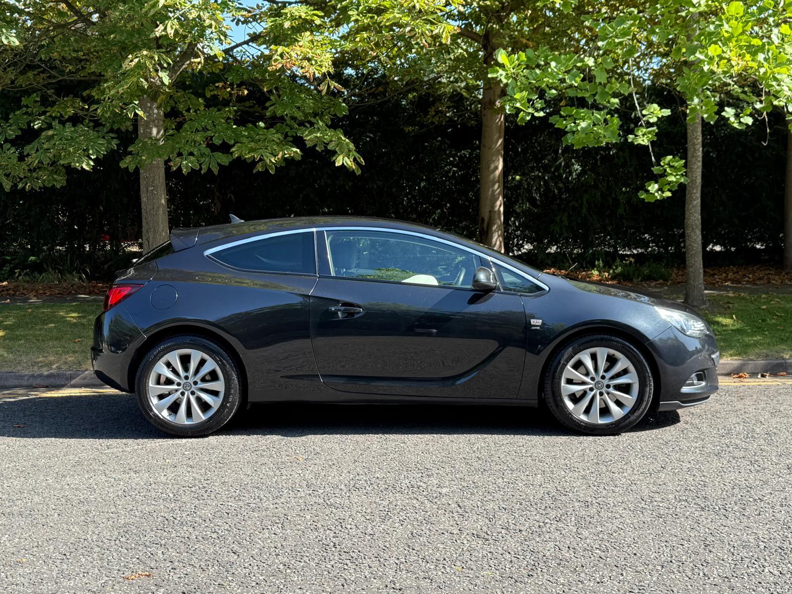 Vauxhall Astra GTC 1.7 CDTi ecoFLEX 109g SRi Coupe 3dr Diesel Manual Euro 5 (s/s) (110 ps)