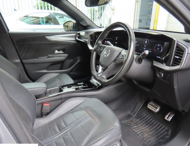 Vauxhall Mokka Electric 50kWh Ultimate SUV 5dr Electric Auto (136 ps)